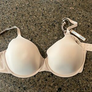 Skims nude Tshirt bra 40D